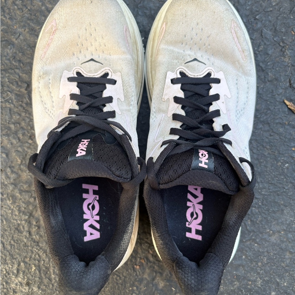 Hoka Women's Clifton Shoes - Black and Light Pink
